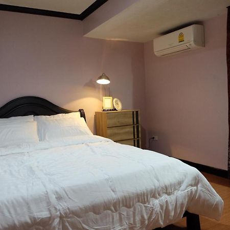 Florentino Hostel Rayong Eksteriør billede